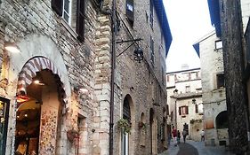 Il Cortile di San Rufino